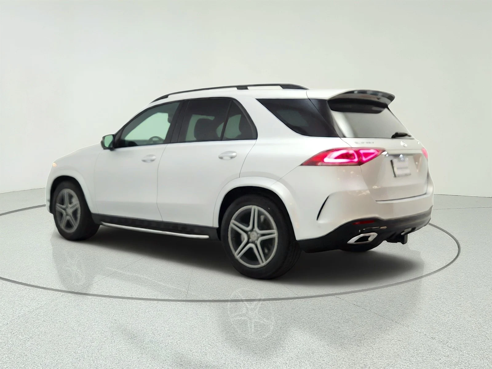 Used 2021 Iridium Silver Metallic Mercedes-Benz GLE 350 4MATIC® SUV image 7