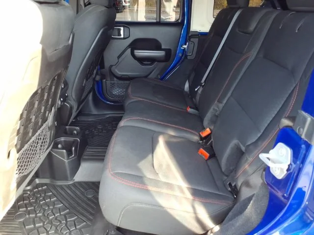 Used 2019 Blue Jeep Unlimited Rubicon image 19