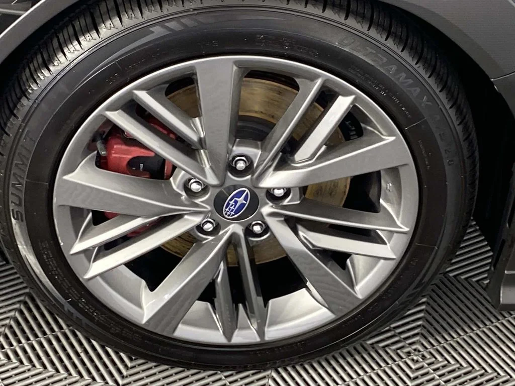 Used 2023 Gray Metallic Subaru Base image 30