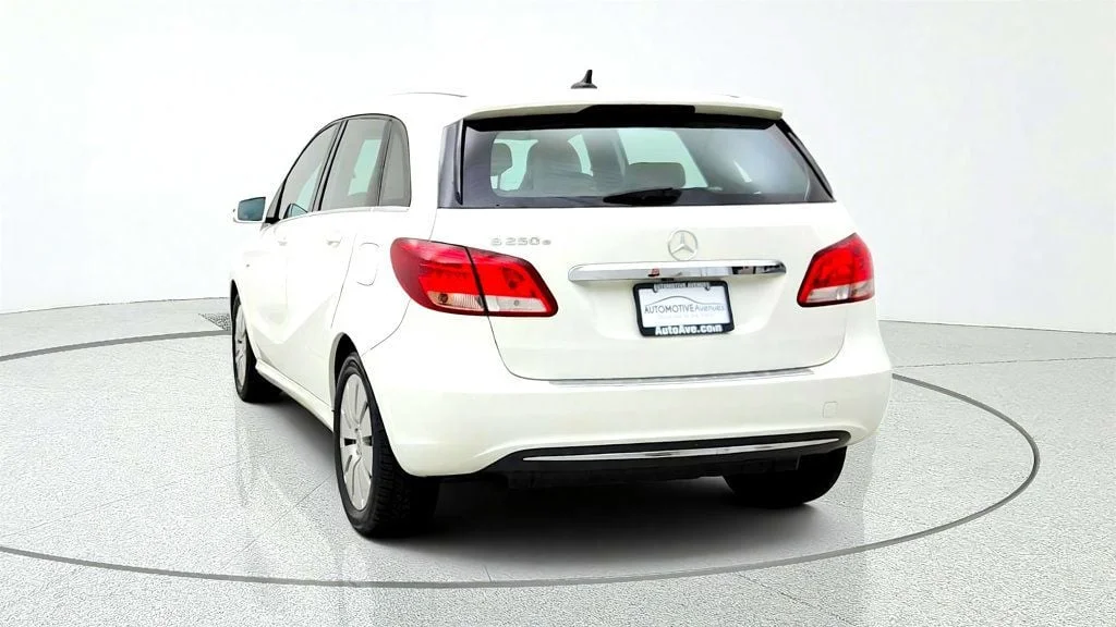 Used 2017 Cirrus White Mercedes-Benz B-Class B 250e Hatchback w/ Heated Seats & Blind Spot Assist image 6