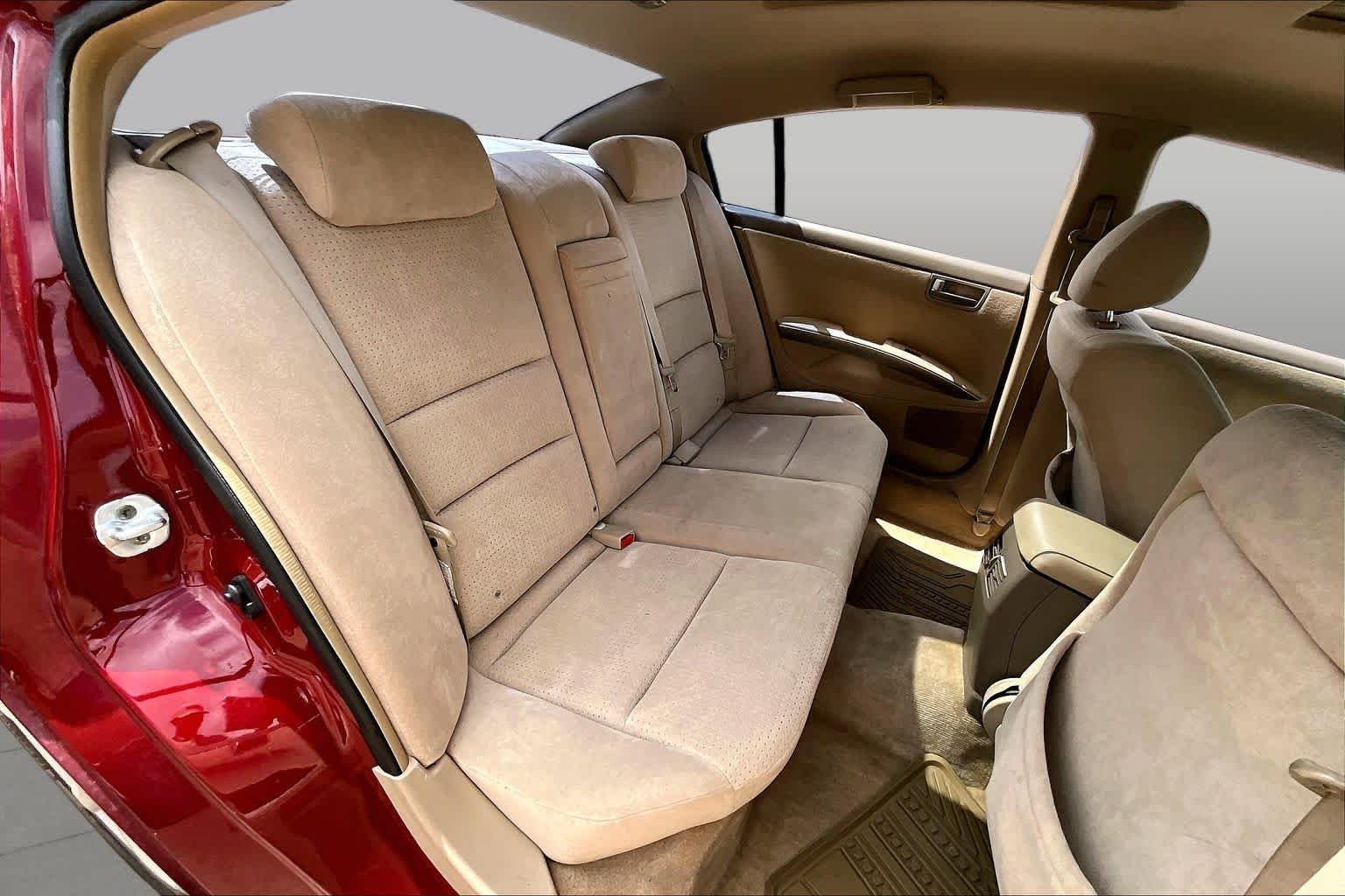 Used 2004 Red Opulence Metallic Nissan SE image 19
