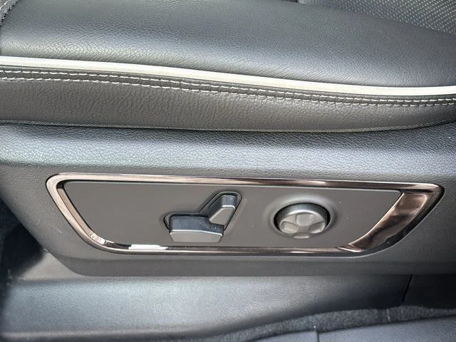 2026 RAM 1500 Limited - Photo 21