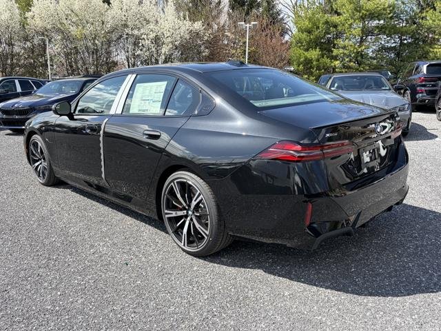 New 2026 Black Sapphire Metallic BMW 550e xDrive image 5