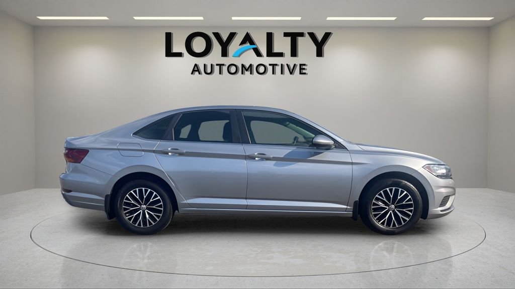 Used 2019 Silver Volkswagen 1.4T SE image 6