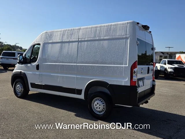 New 2026 Bright White Clearcoat RAM Base image 6