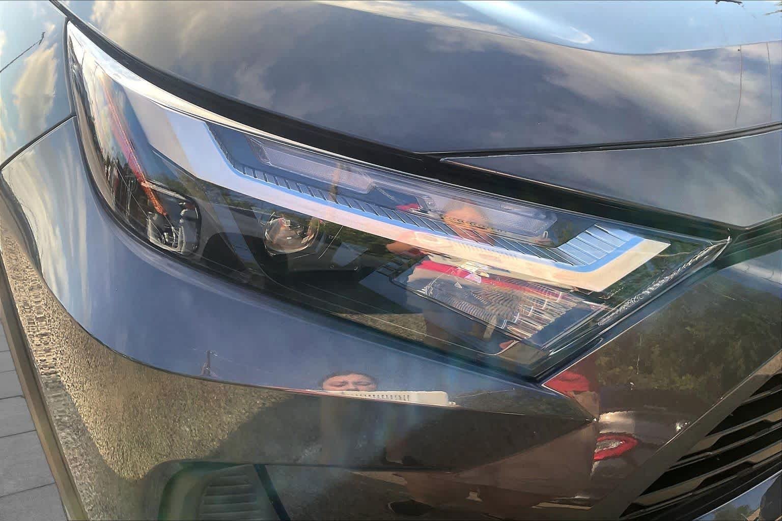 Used 2025 Magnetic Gray Metallic Toyota XLE image 27
