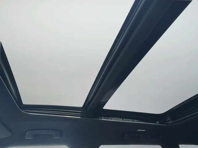 New 2026 White Nissan Platinum Reserve image 19