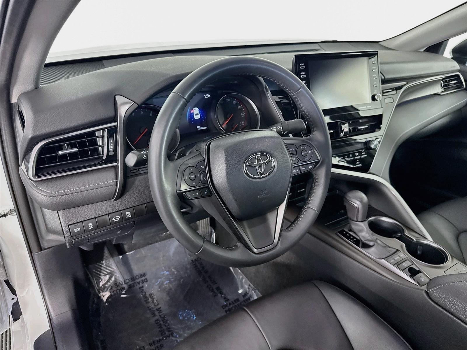 Used 2023 Ice Toyota XSE image 9