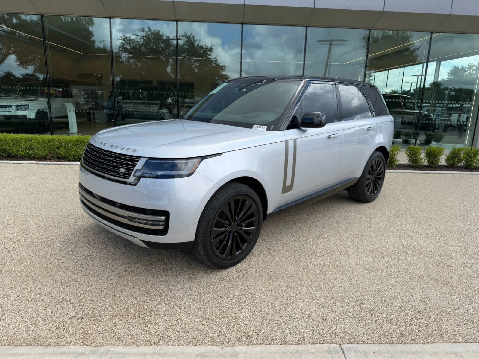 2025 Land Rover Range Rover