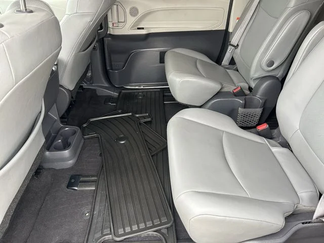 Used 2021 Predawn Gray Mica Toyota XLE image 19