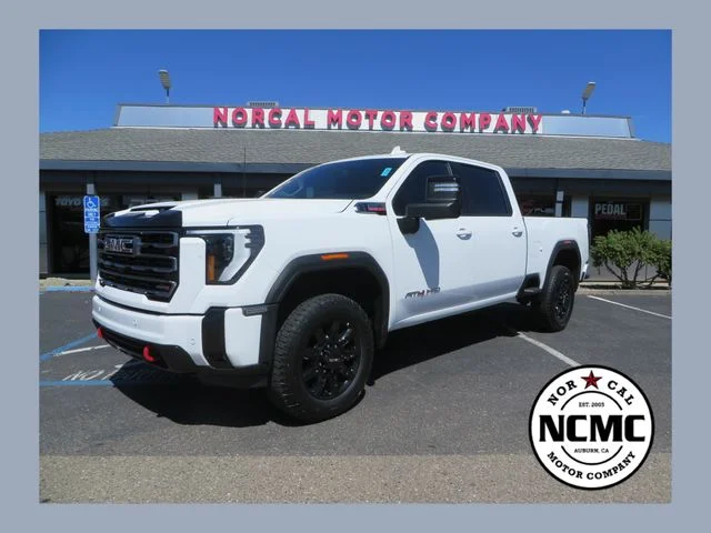 2025 GMC Sierra 4WD Crew Cab Standard Box AT4's photo