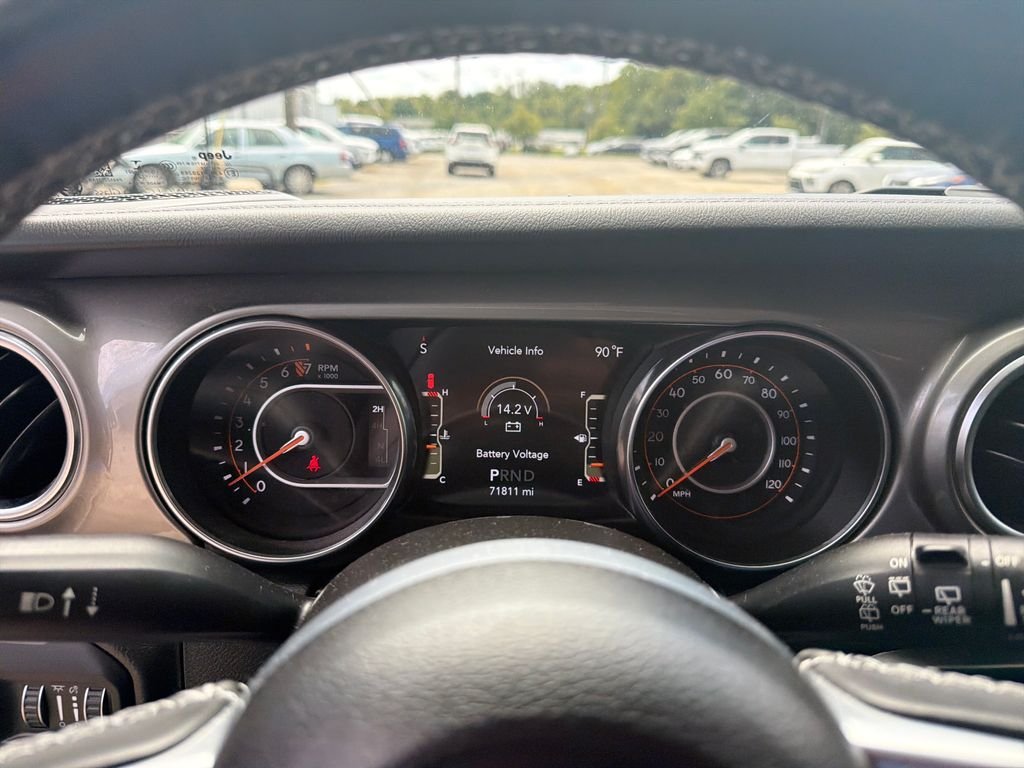 Used 2022 Green Jeep Unlimited Sahara image 19