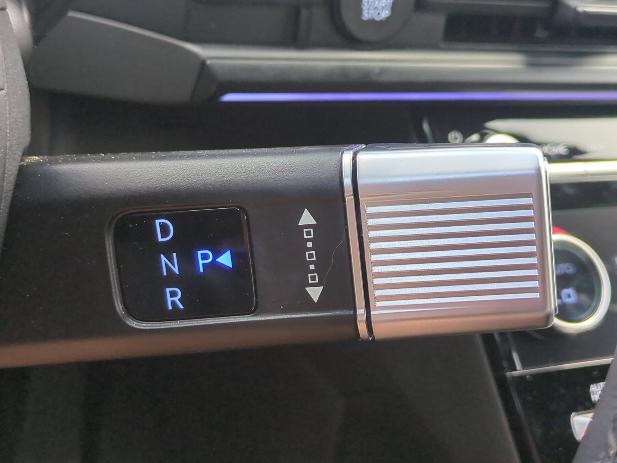 Used 2025 Phantom Black Hyundai Calligraphy image 27