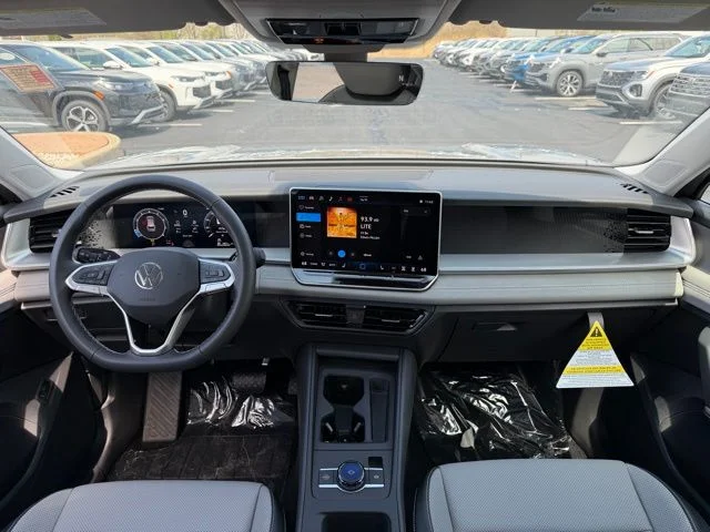 New 2026 Silver Volkswagen 2.0T SE image 10