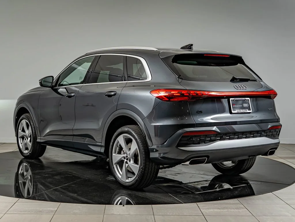 Used 2025 Manhattan Gray Metallic Audi 2.0T Premium Plus image 7
