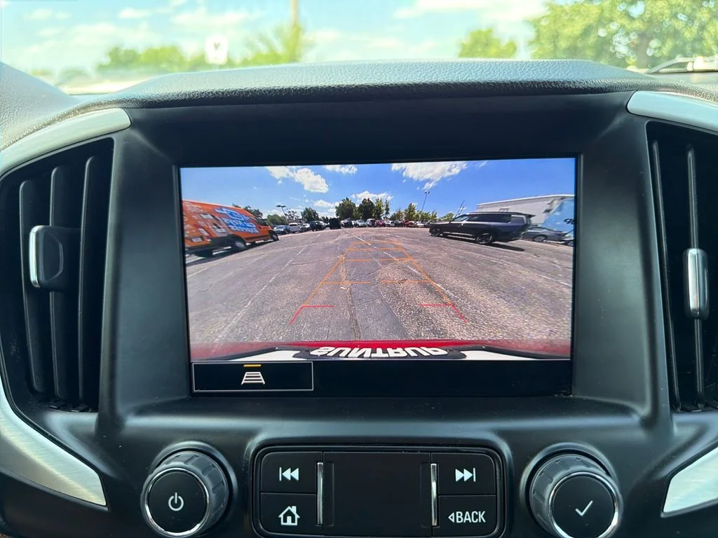 Used 2023 Volcanic Red Tintcoat GMC SLT image 19