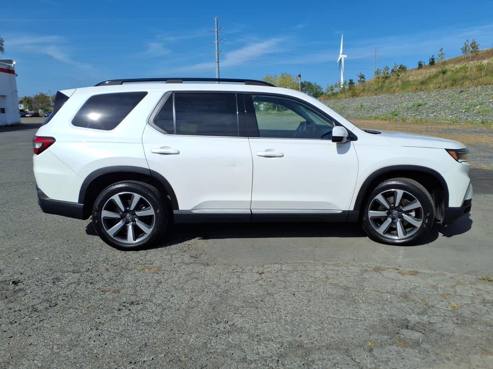 2024 Honda Pilot Touring - Photo 8