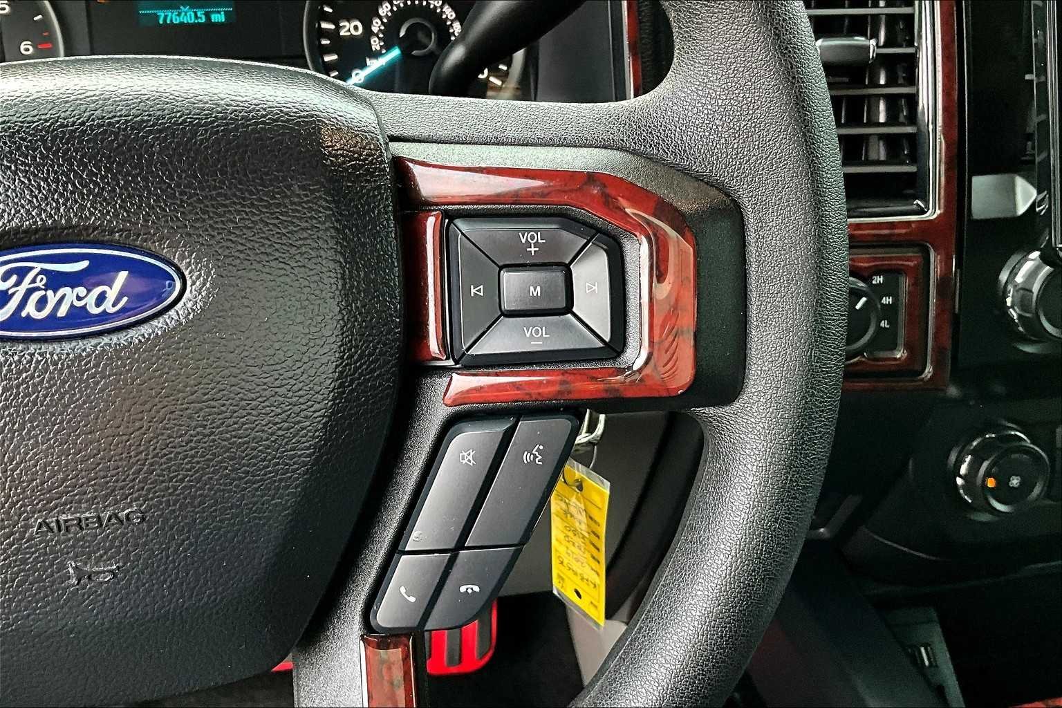Used 2019 Oxford White Ford XLT image 22