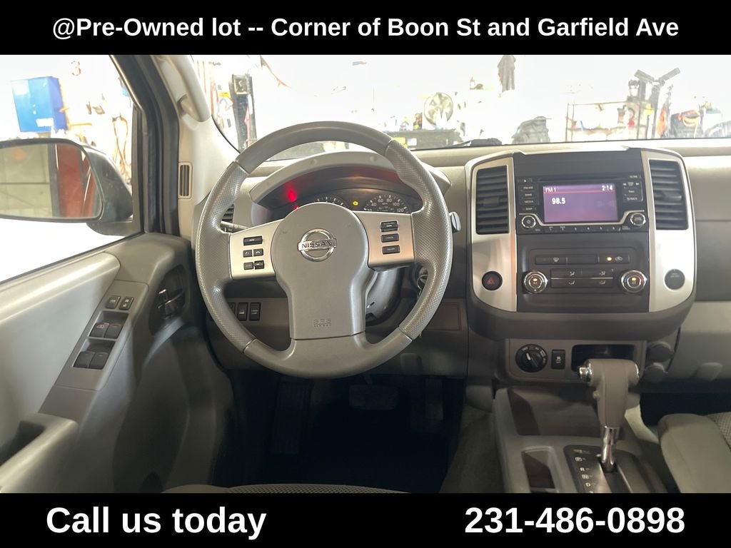 Used 2016 Brown Nissan SV image 17