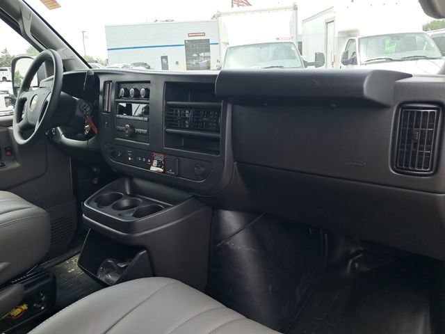 2025 Chevrolet Express Cargo Work Van - Photo 11