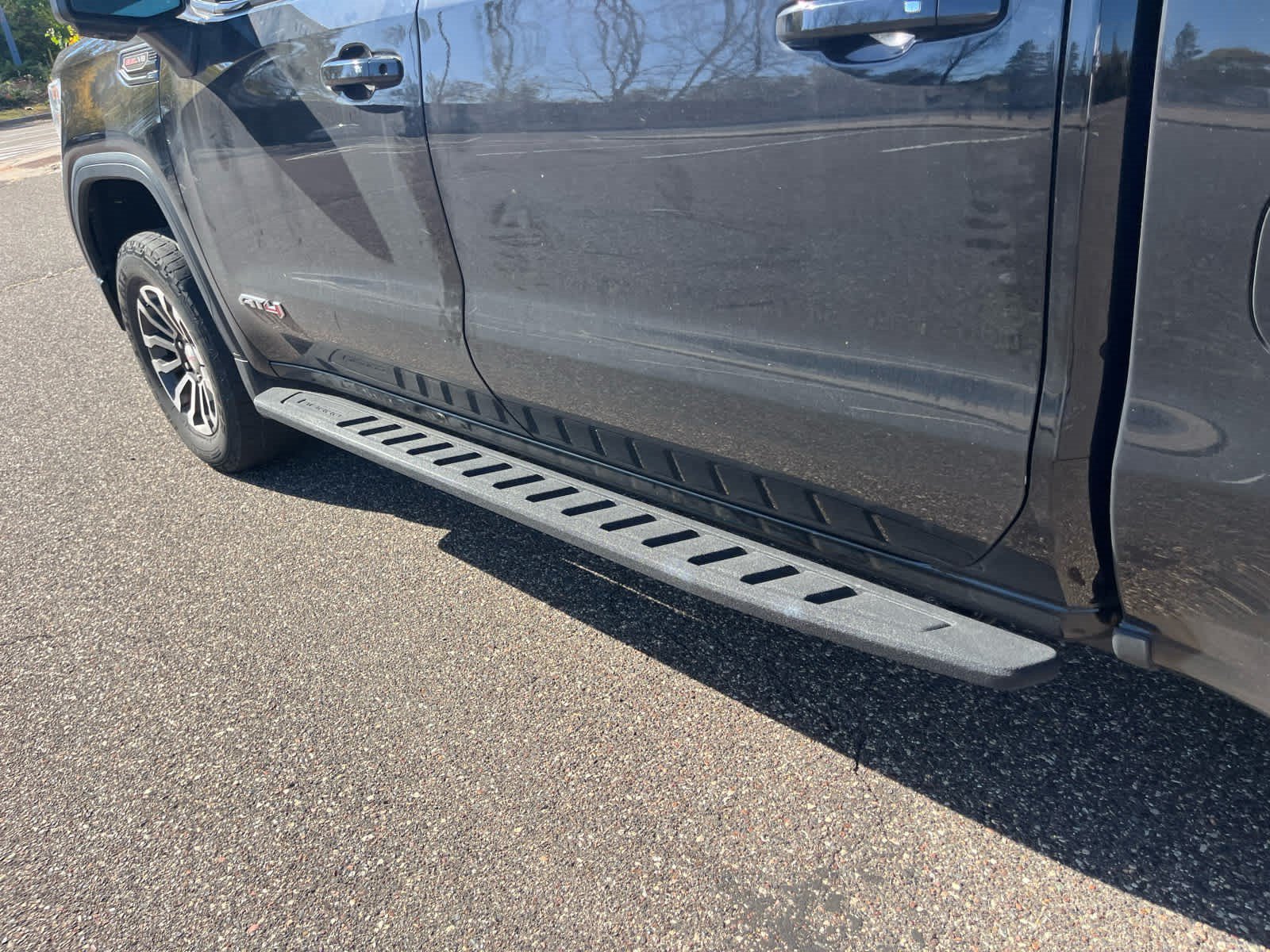 Used 2021 Onyx Black GMC AT4 image 7