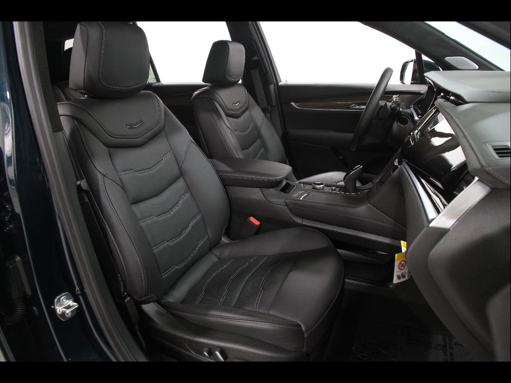 2025 Cadillac XT6 Premium Luxury - Photo 19