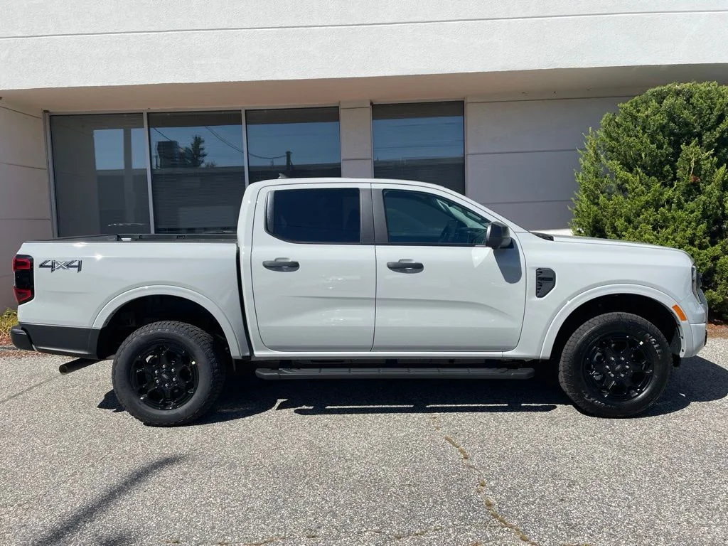 New 2026 AVALANCHE Ford XLT image 12