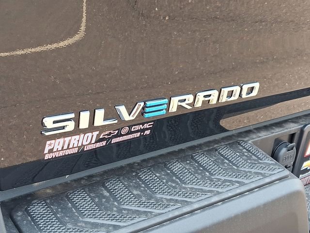 2025 Chevrolet Silverado EV LT - Photo 19