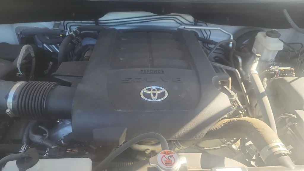 Used 2021 White Toyota Platinum image 9
