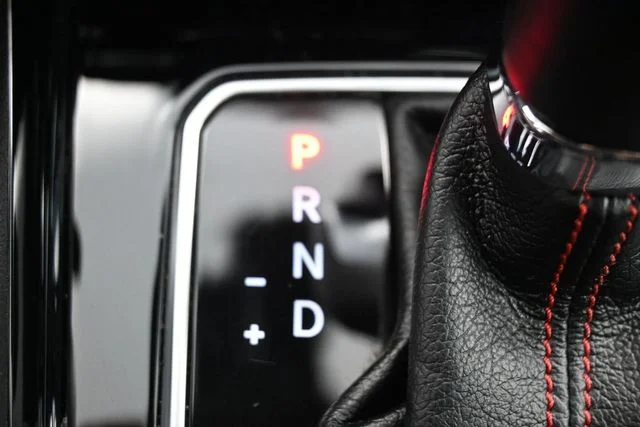 Used 2025 White Jeep Trailhawk image 27