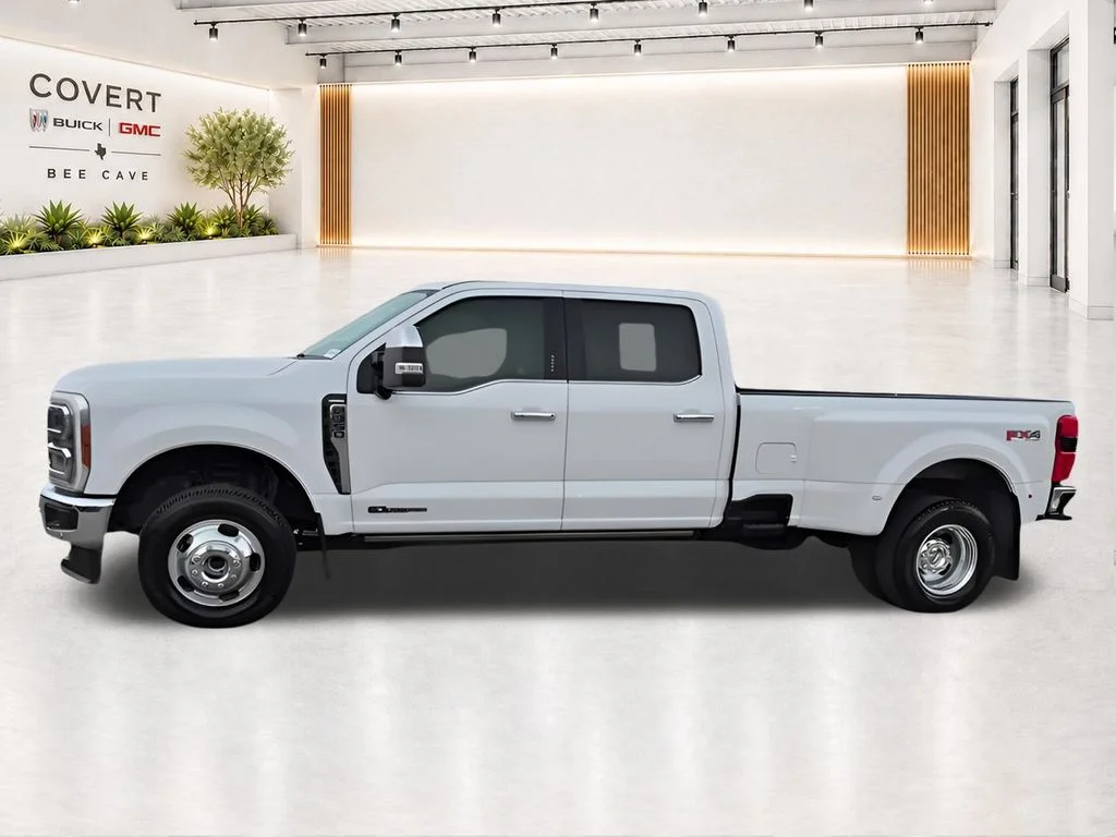 Used 2023 White Ford Lariat image 6