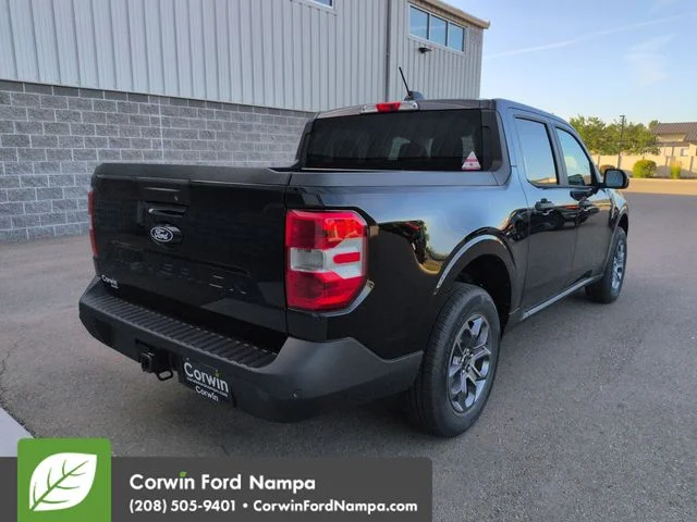New 2026 Shadow Black Ford XLT image 3