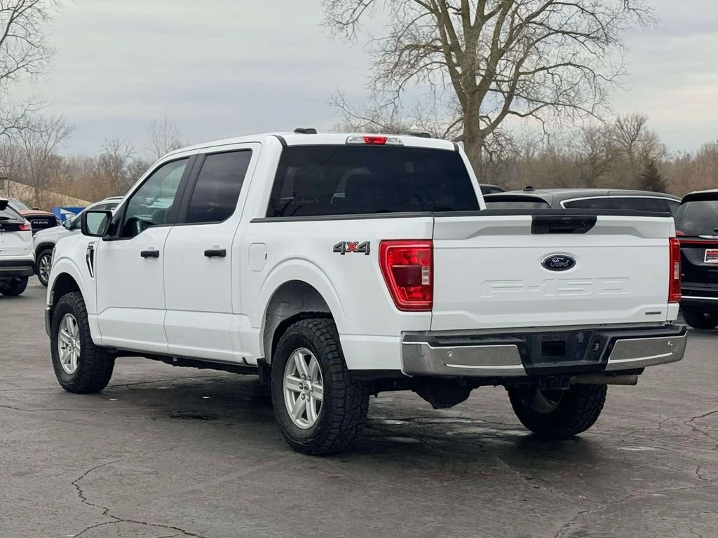 Used 2023 White Ford XLT image 11