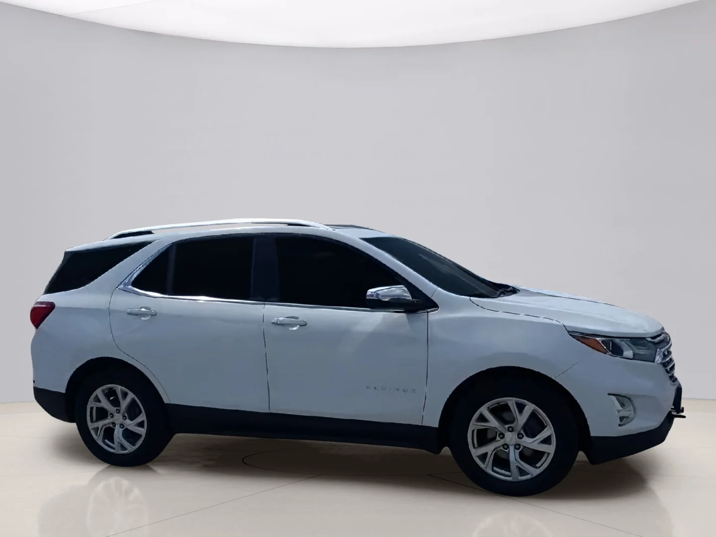 Used 2020 White Chevrolet FWD image 2