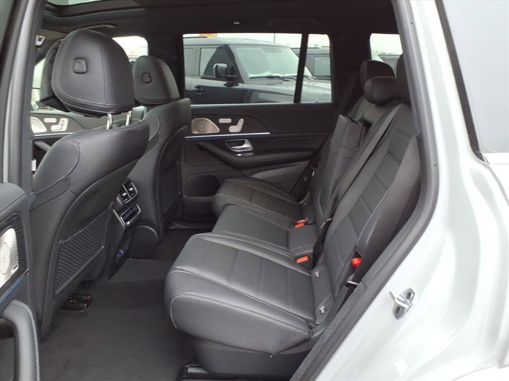 New 2026 Alpine Grey Mercedes-Benz GLS 580 image 12