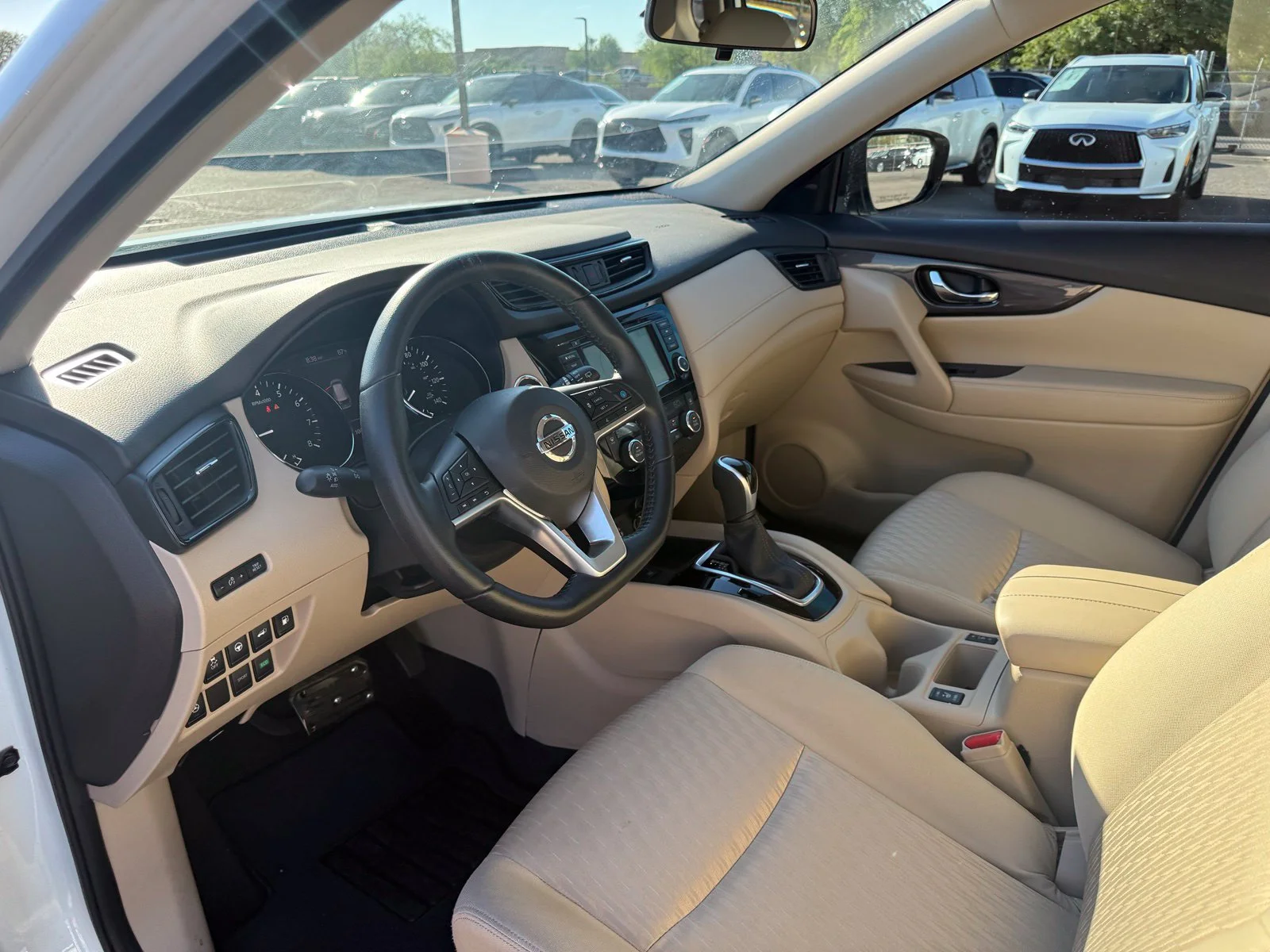 Used 2020 Pearl White Tricoat Nissan SV image 12