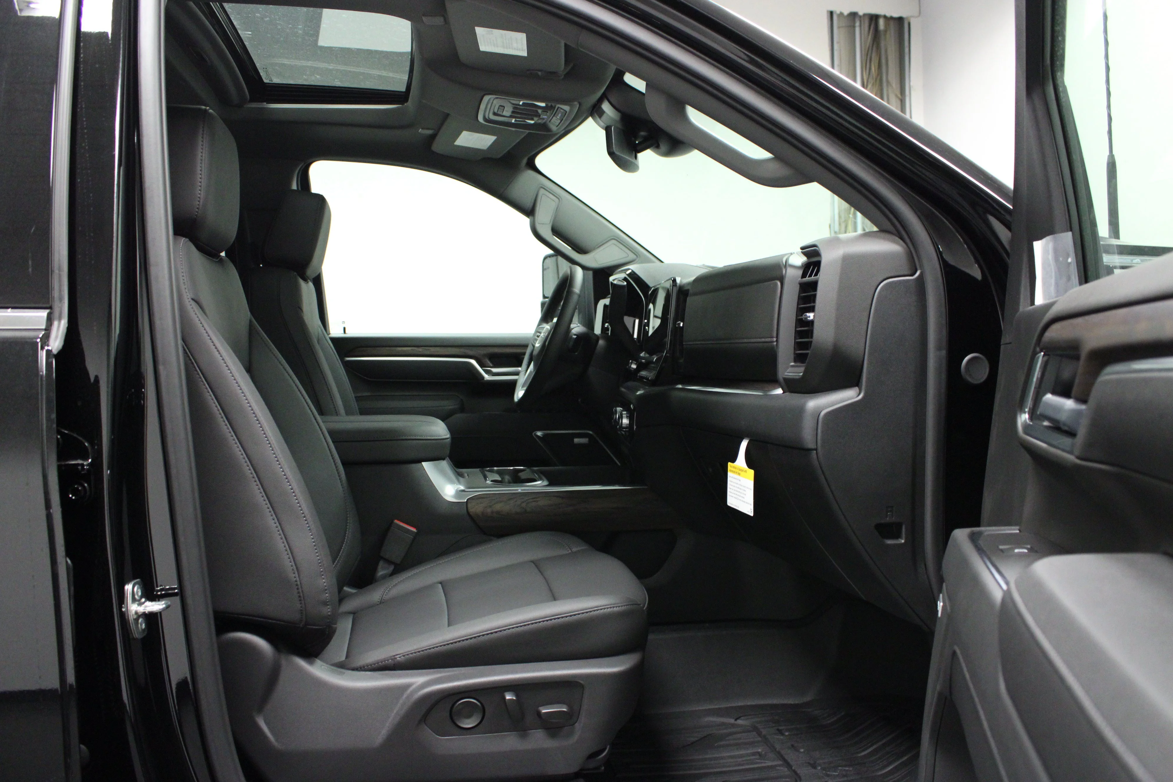 New 2026 Onyx Black GMC SLT image 16