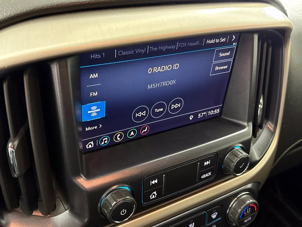 Used 2021 Green GMC Denali image 35