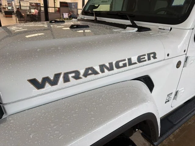 New 2026 Bright White Clearcoat Jeep 85th Anniversary Edition image 9