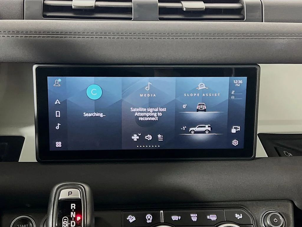 2023 Land Rover Defender S - Photo 15