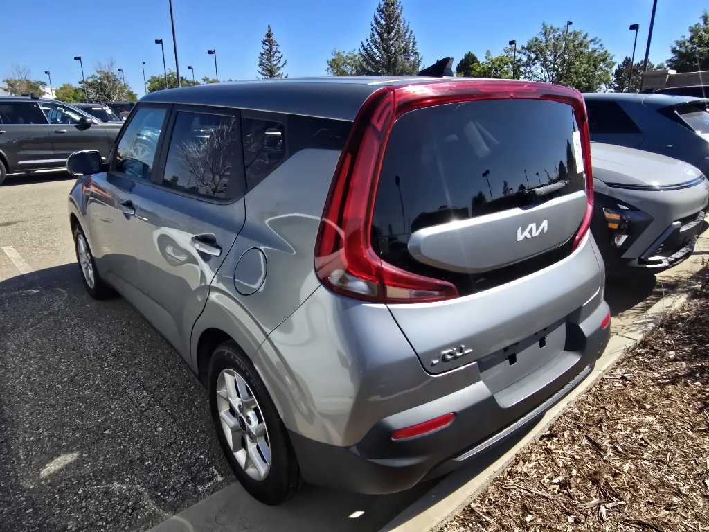 Used 2022 Steel Gray Kia LX image 14