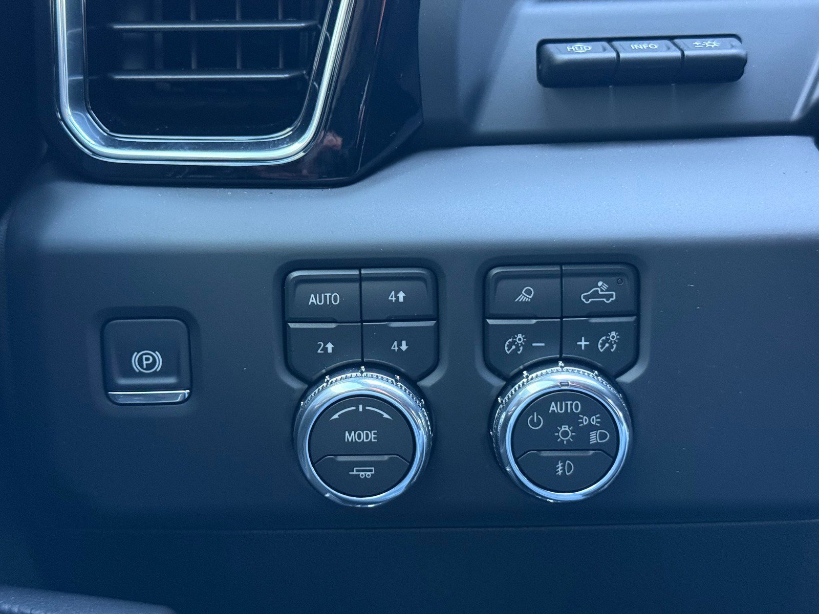2026 GMC Sierra 2500HD Denali - Photo 20