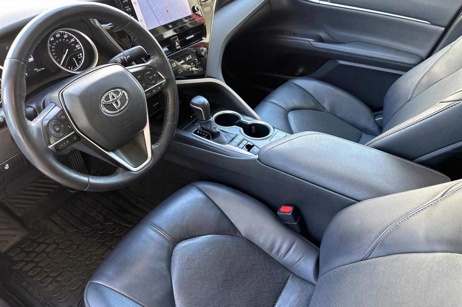 Used 2023 Red Toyota XLE image 10