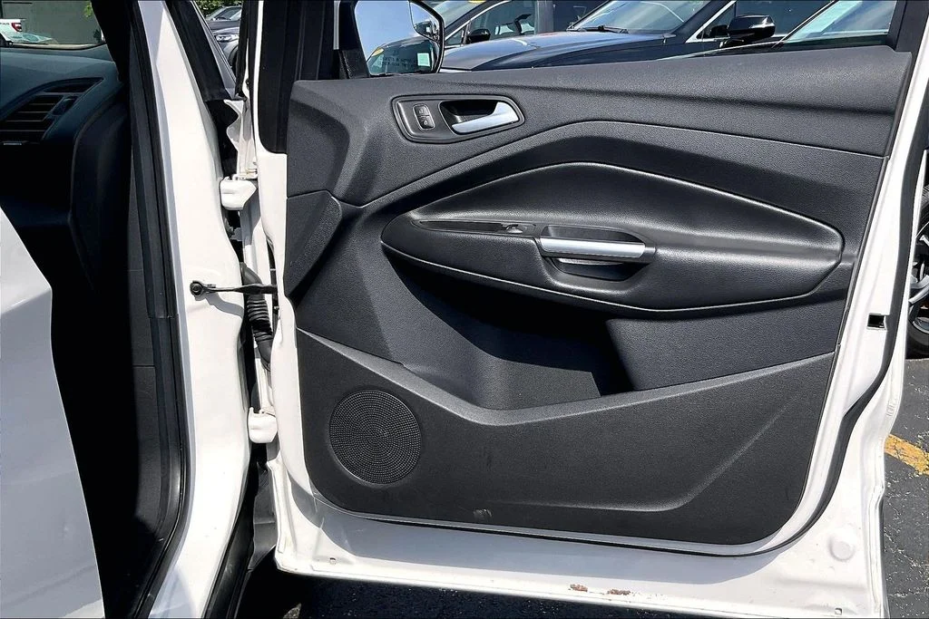 Certified Used 2019 White Platinum Clearcoat Metallic Ford SEL image 23