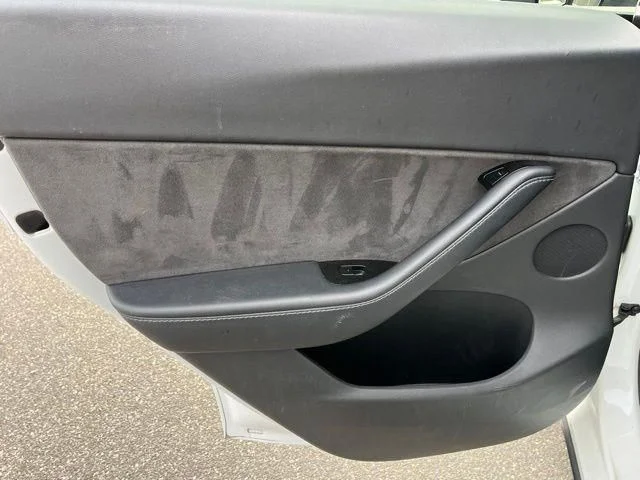 Used 2020 White Tesla Long Range image 18