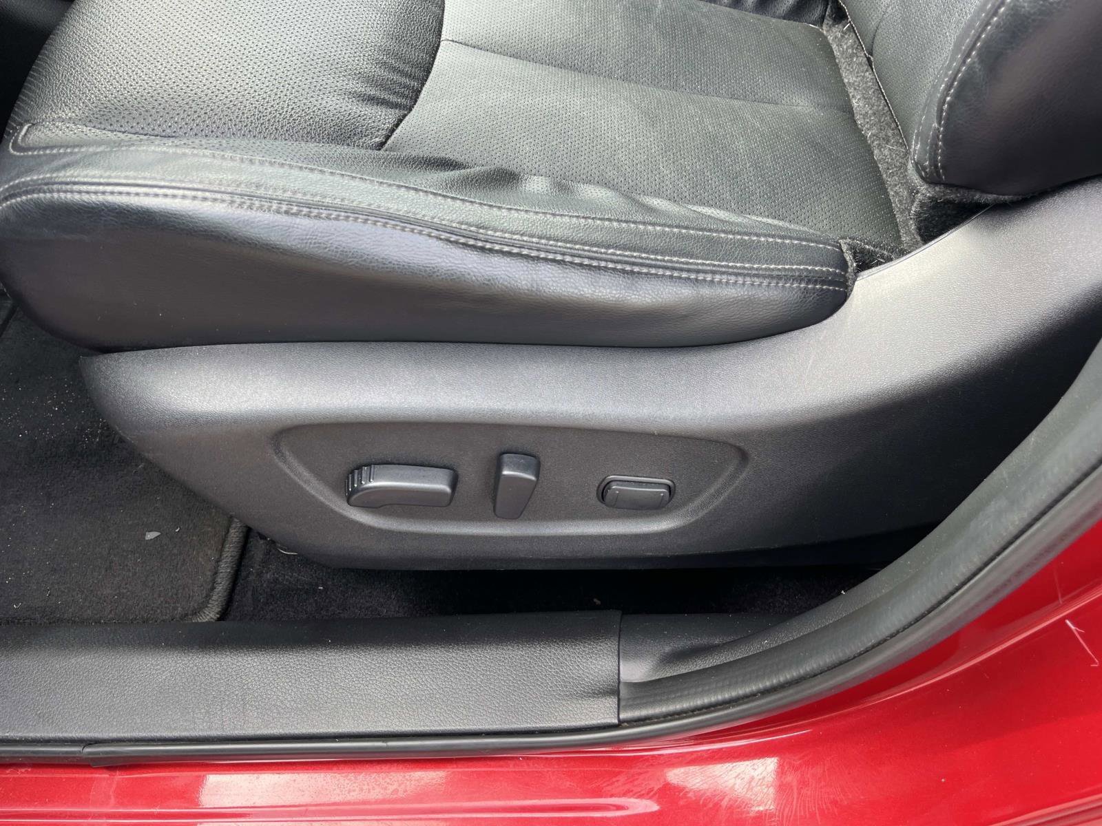 Used 2021 Scarlet Ember Tintcoat Nissan SL image 26
