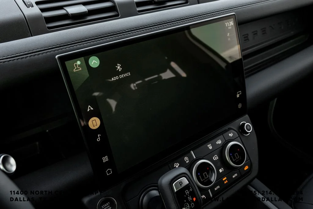 New 2026 Fuji White Land Rover X-Dynamic SE image 35