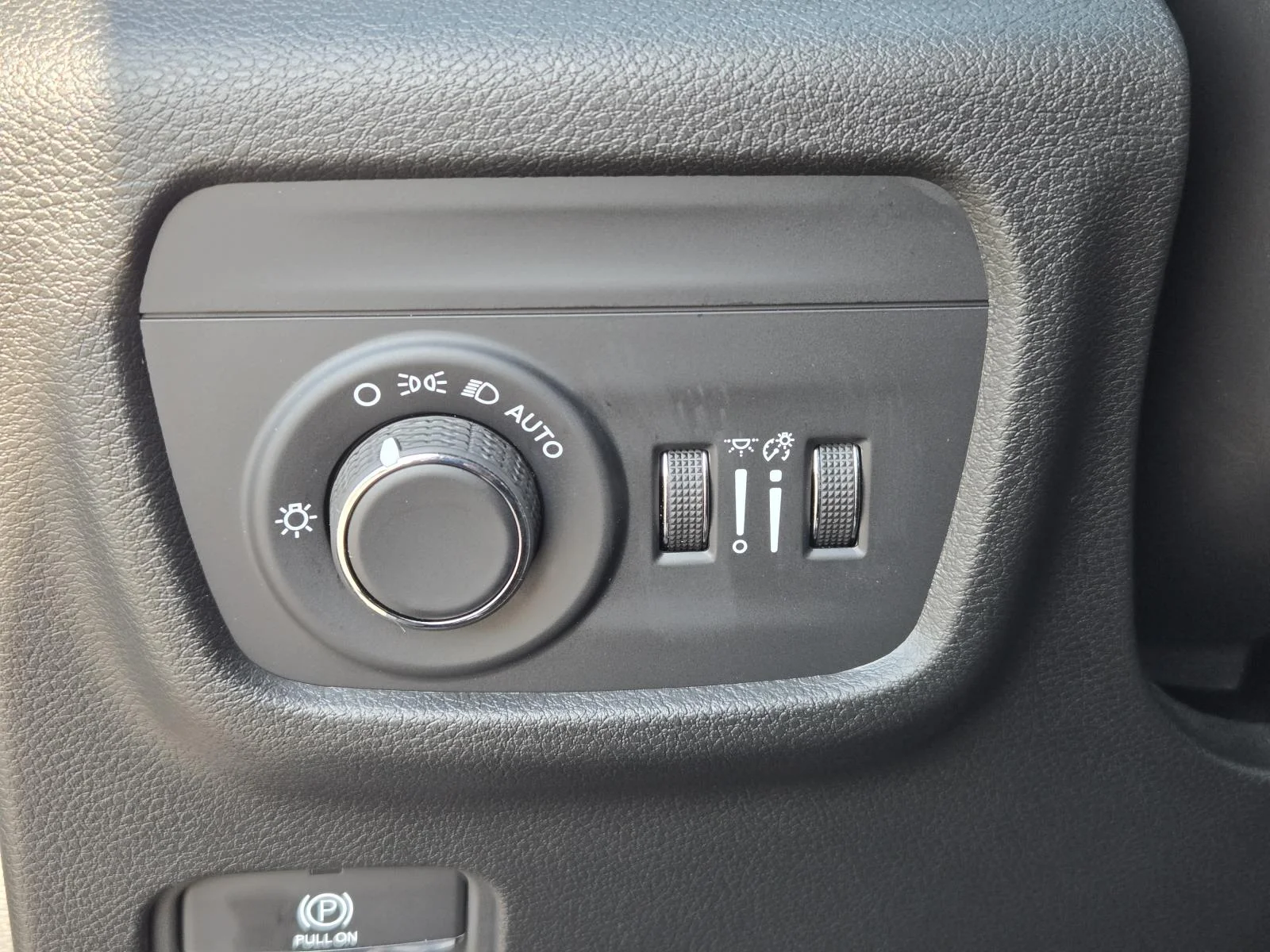 2025 Jeep Grand Cherokee Laredo - Photo 19