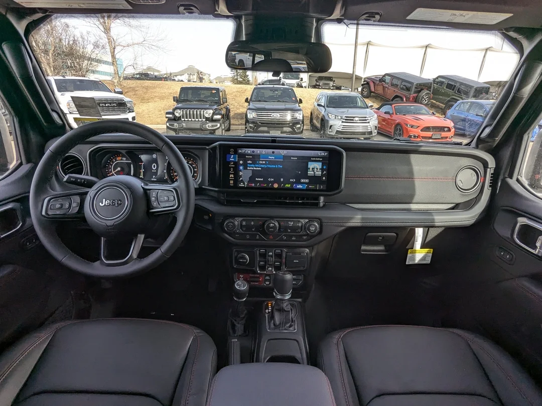 New 2026 Grey Jeep Rubicon - - 4x4 - Nappa Lthr - 3-Pc Hardtop - Safety Grp - 8- Spd Auto - Remote Start & More! image 24