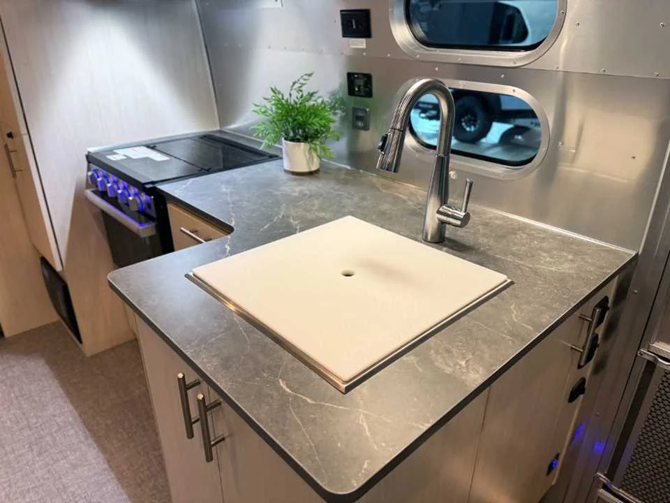 New 2026 SILVER AIRSTREAM  image 22